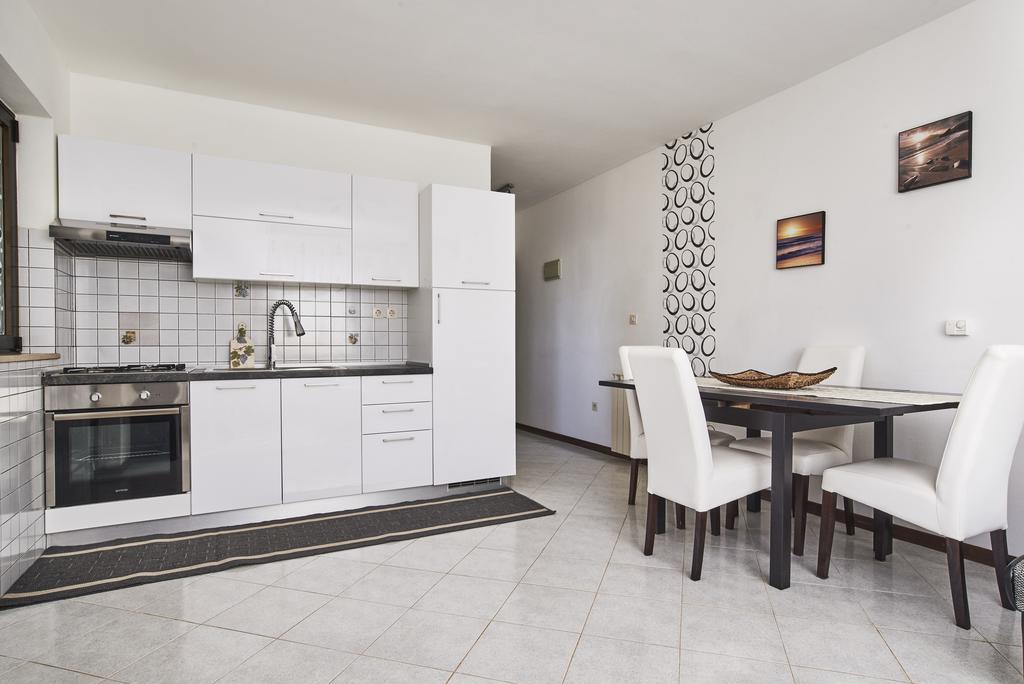 Lovely Roses Apartment อูมัค ภายนอก รูปภาพ